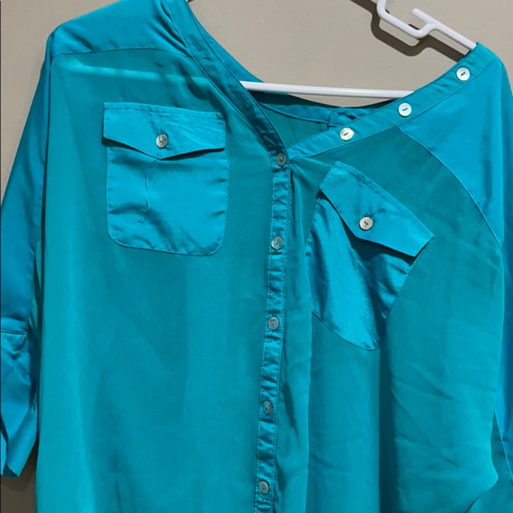 Sheer blouse - Picture 2 of 3